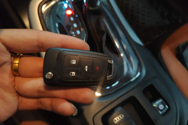 Used Buick Regal 2015 1.6T Elite Tech Model Vehicle Key