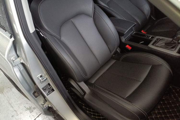 Used Roewe RX5 2020 20T Automatic 4G Connect Superior Flagship Edition
