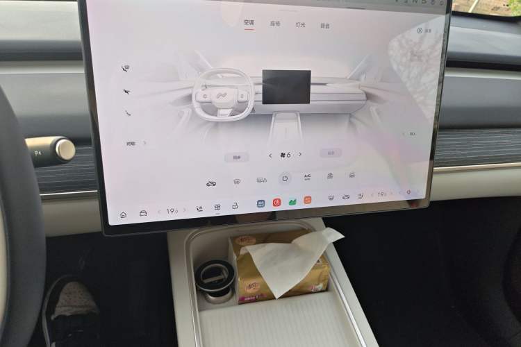 Used ONVO L60 2024 60 kWh Rear-Drive Version