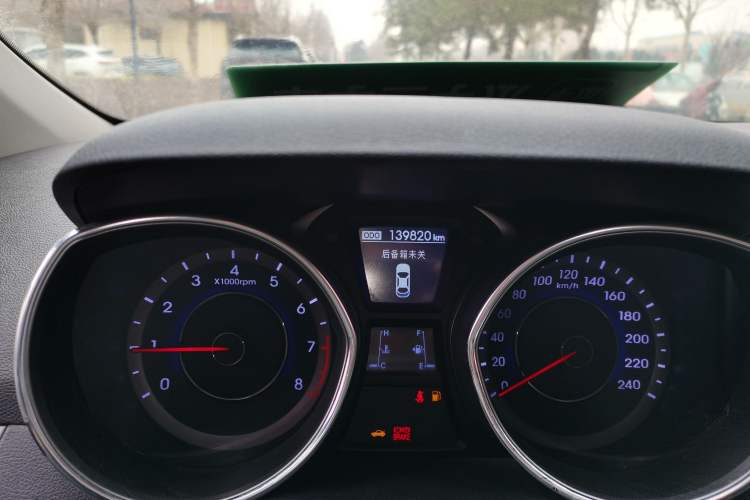 Used Hyundai Elantra (5th Generation / Langdong) 2012 1.6L Manual Leading Model