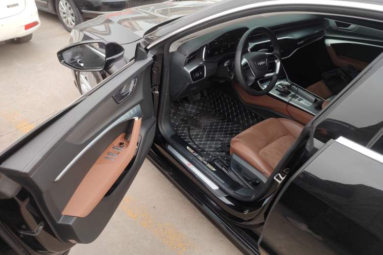 Used Audi A7L 2024 45 TFSI quattro Luxury Edition Driver Seat