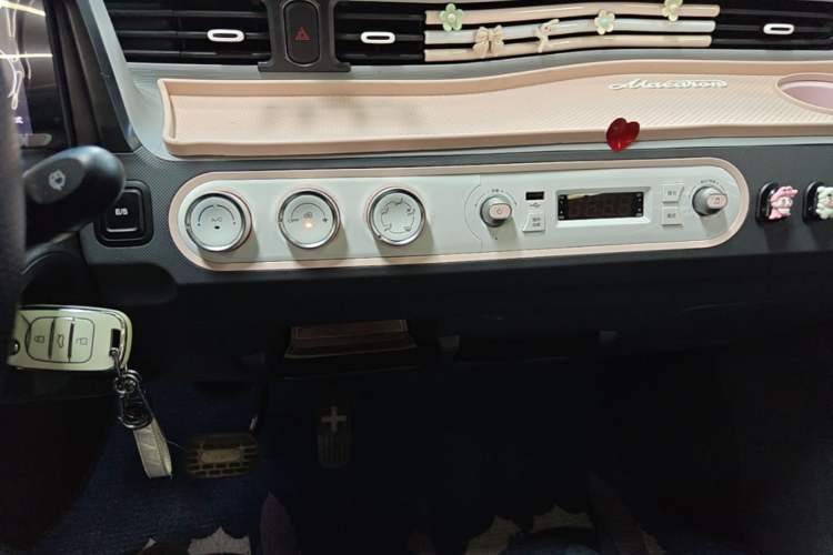 Used Wuling Hongguang MINIEV 2021 Macaron Fashion Edition Lithium-Ion Battery