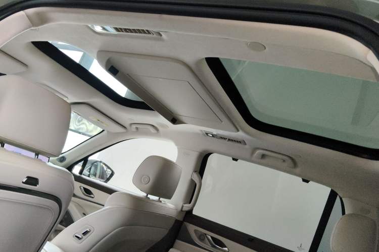 Used Wey Lanshan 2025 Four-Wheel Drive Max
