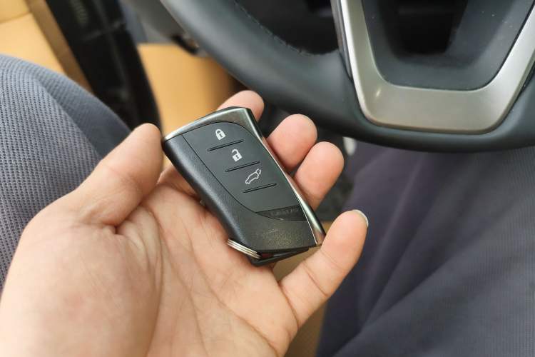 Used Lexus RZ 2023 450e All-Wheel Drive Luxury Edition Vehicle Key