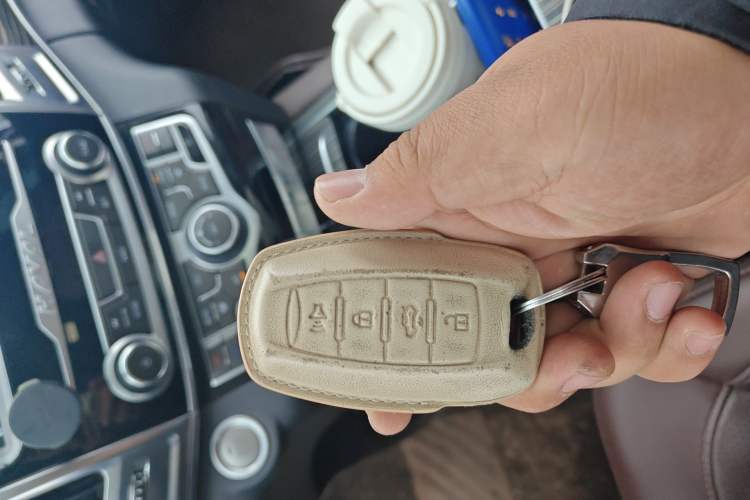 Used Haval H9 2020 2.0T Gasoline 4x4 Luxury 7-Seater Vehicle Key