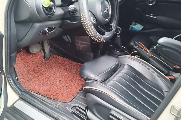 Used MINI 2015 1.5T COOPER Fun Five-Door Edition
