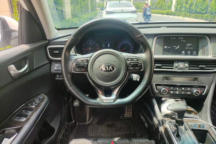 Used Kia K5 2016 2.0L Automatic GLS