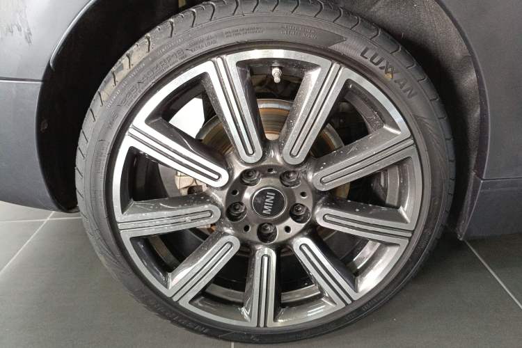 Used MINI Clubman 2023 Refresh 1.5T COOPER Connoisseur Exterior 2