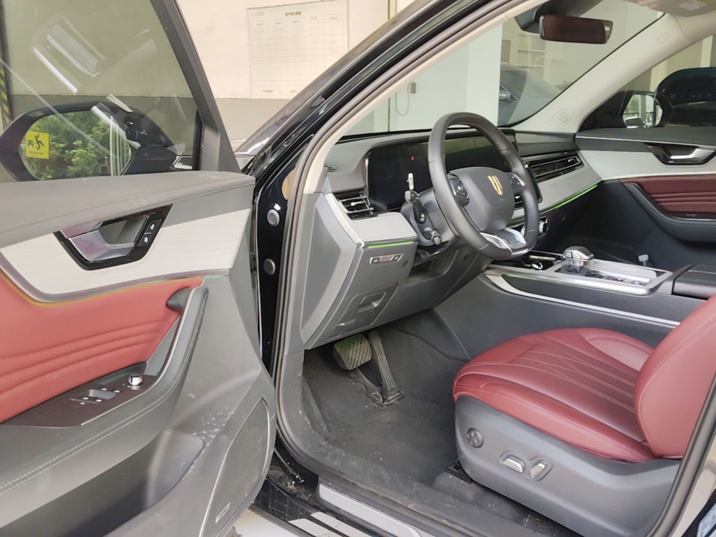 Hongqi HS5 2025 2.0T All-Wheel-Drive Flagship Pro Edition — снимка 18