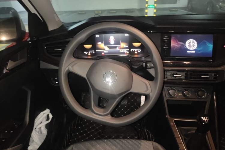 Used Volkswagen Lavida 2023 New Sharp 1.5L Manual New Comfort Edition