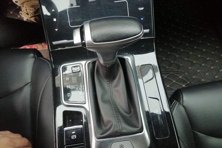 Used Dongfeng Fengon ix5 2019 220T CVT ZhiShang Trim China V Standard
