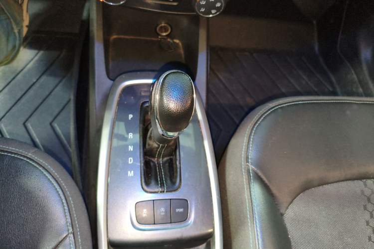 Used Chevrolet Lova RV 2018 1.5L Automatic Smart Drive Model Gear Lever