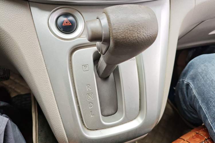 Used Nissan NV200 2014 1.6L CVT Zunya Model China IV Standard
