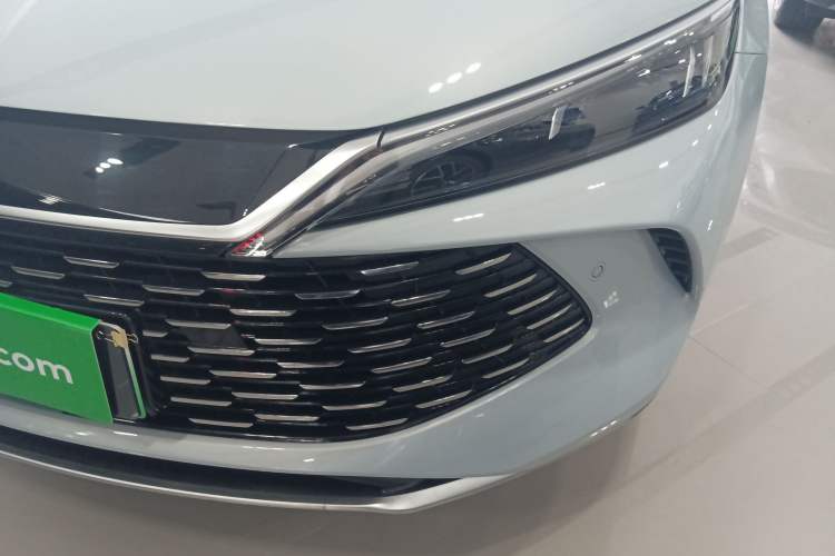 Used BYD Qin L 2025 DM-i Smart Drive 120KM Superior Model
