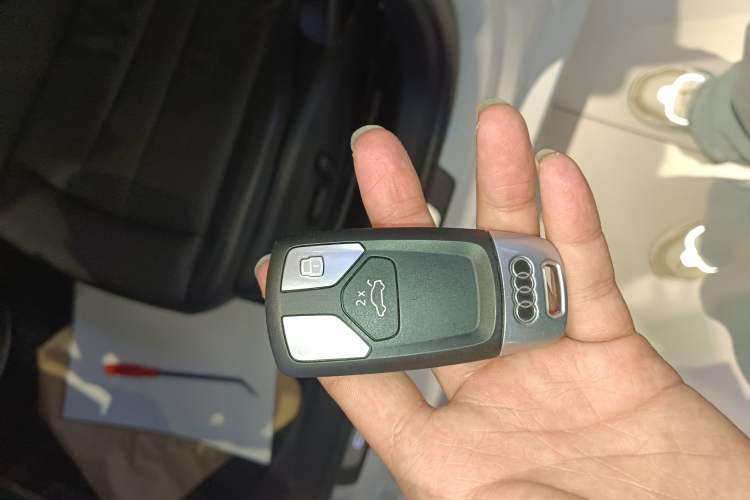 Used Audi A5 2021 Sportback 40 TFSI Fashionable and Dynamic Model Vehicle Key