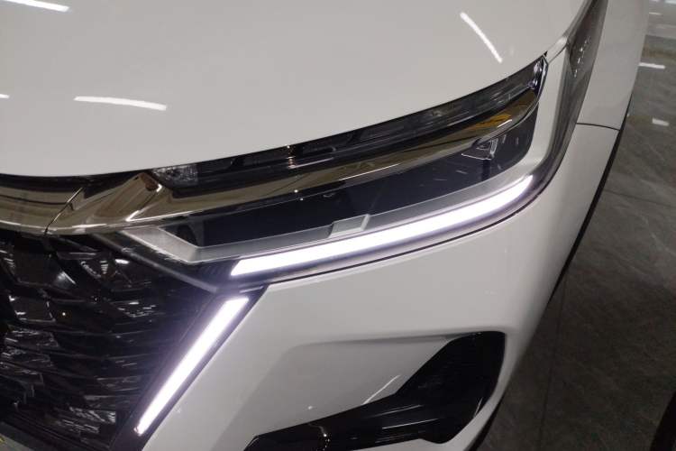 Used Chery Tiggo 8 PRO 2024 Champion Edition 290T Two-Wheel Drive Shining Version 5 Seats
