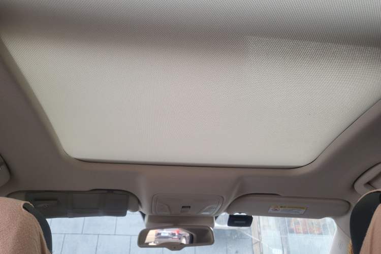 Used Hongqi H5 2022 Classic Model Facelift 1.8T Automatic Smart Connect Flagship Edition
