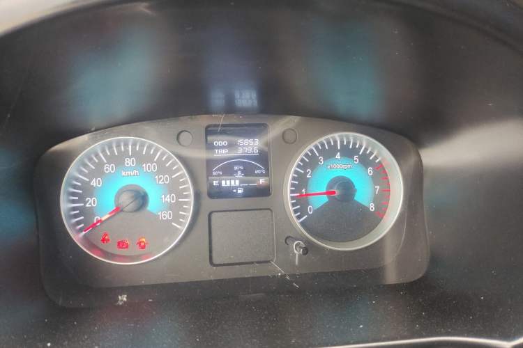 Used Jinbei Gold Hiace M Classic 2023 1.5L Engineering Lion Passenger Vehicle 5/6/7 Seats Odometer Close Up