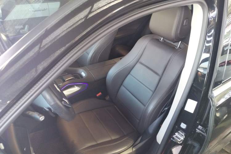 Used Mercedes-Benz GLE 2022 GLE 350 4MATIC Stylish Model Left Front Seat