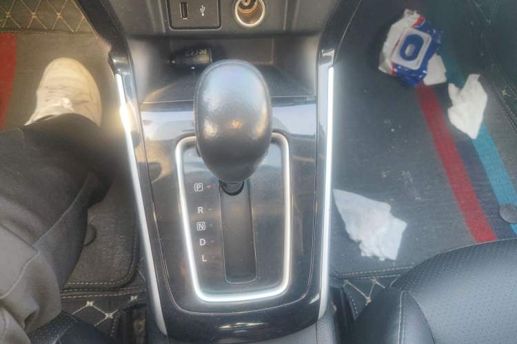 Used Nissan Sylphy 2019 Classic 1.6XL CVT Luxury Edition Gear Lever