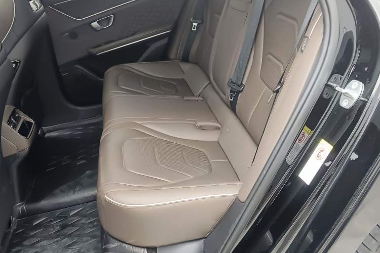 Used BYD Han 2022 DM-i 121KM Luxury Model