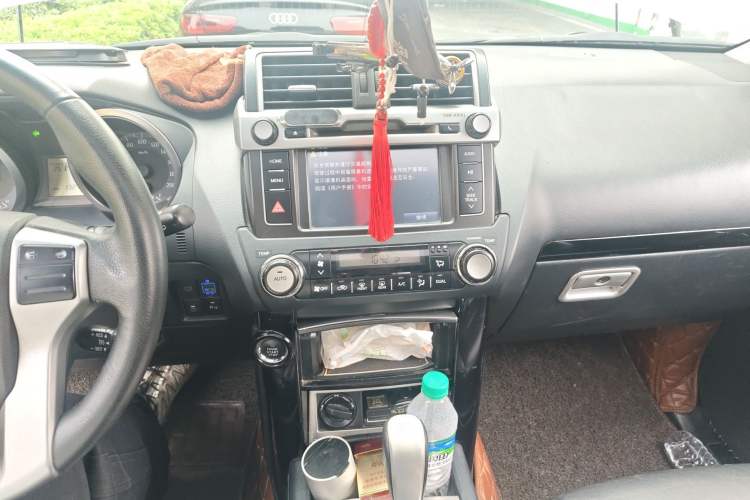 Used Toyota Prado 2016 2.7L Automatic Standard Edition Audio And AC Panel