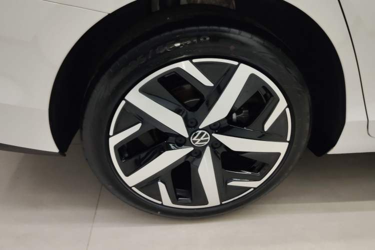 Used Volkswagen Lamando 2024 Lavida L 280TSI DSG Cool & Spicy Edition
