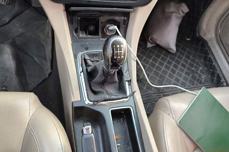 Used Geely Auto Emgrand 2017 Sedan Million Edition 1.5L Manual Luxury Model