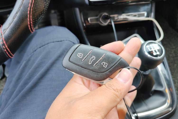 Used Roewe i5 2019 1.5L Manual 4G Connectable Langhao Edition
