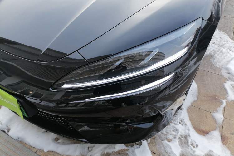 Used Denza Z9GT 2024 1100 Four-Wheel Drive Ultra Version Left Front Headlight