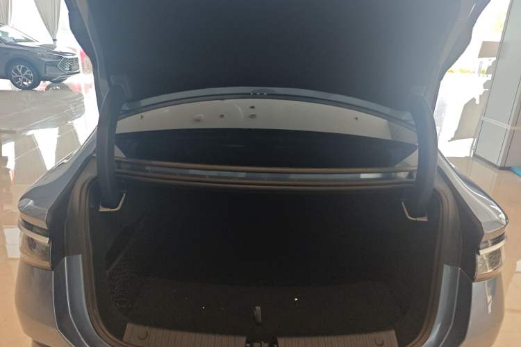 Used BYD Seal 07 DM-i 2025 Intelligent Driving Version DM-i 1.5L 125 km Prestige Edition Trunk