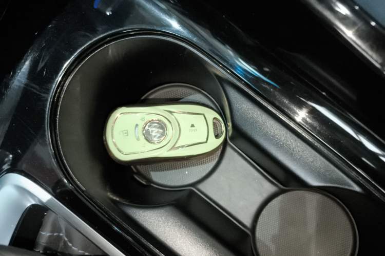 Used Buick Velite 6 2020 Plug-in Hybrid Connected Smart Edition