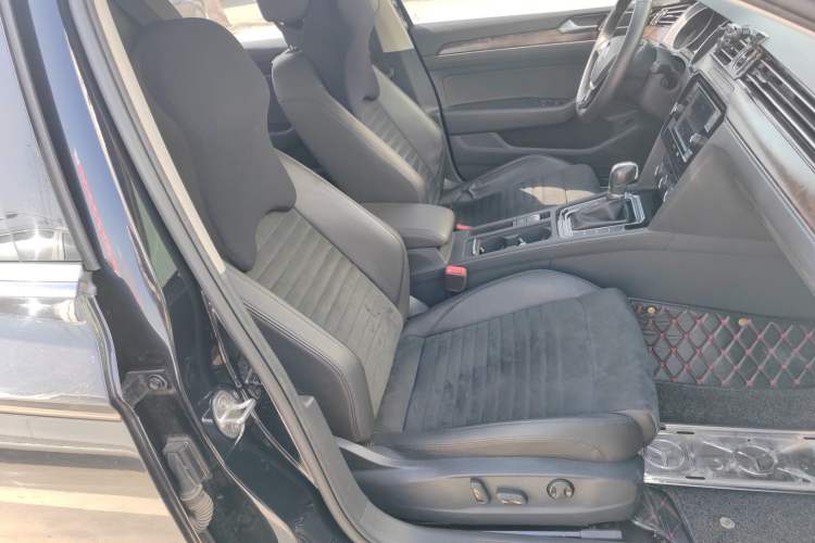 Used Volkswagen Magotan 2018 330TSI DSG Luxury Model