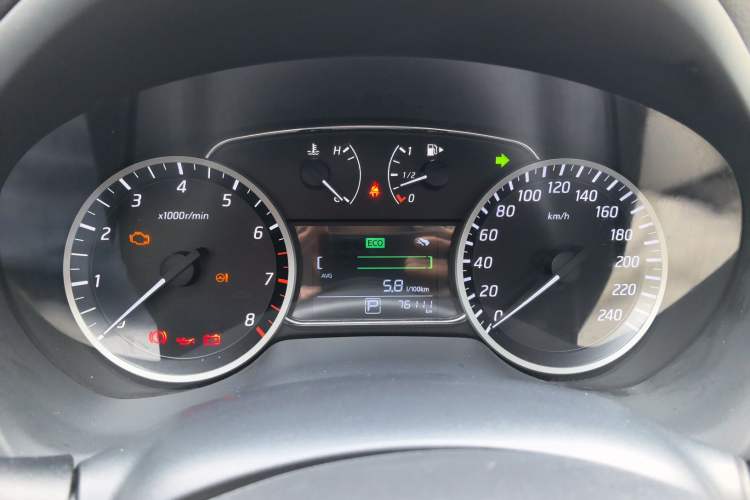Used Nissan Sylphy 2016 1.6 XL CVT Luxury Edition Instrument Cluster
