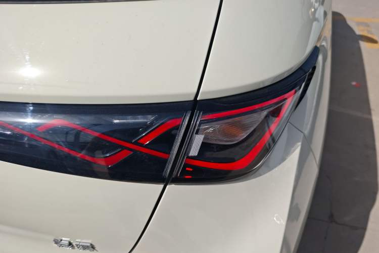 Used BYD Dolphin 2025 420km Free Edition Right Rear Taillight