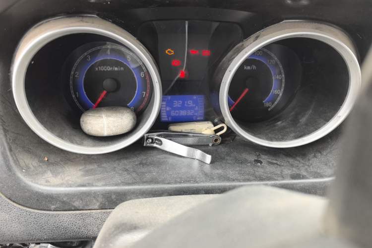 Used CHANGAN KAICHENG Ruixing M80  Odometer Close Up
