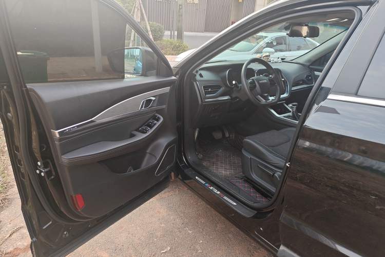 Used JETOUR X70 2020 1.5T DCT Comfort Edition 5-seater
