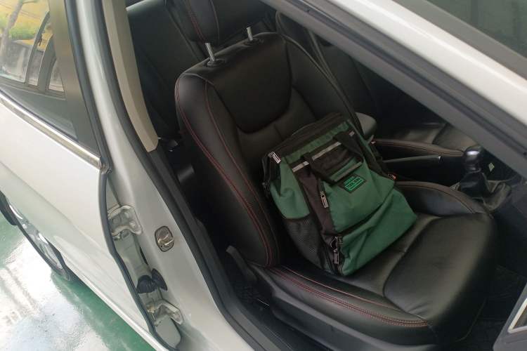 Used Peugeot 308 2014 Enjoy Edition Classic 1.6L Manual YouShang Model
