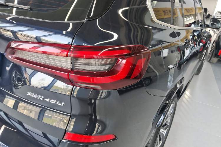 Used BMW X5 2022 Restyled xDrive 40Li M Sport Package
