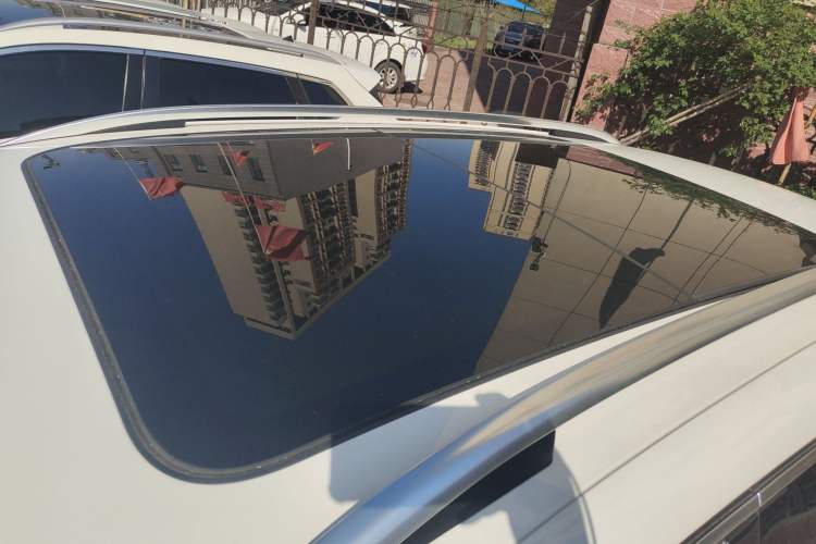 Used Volkswagen Tiguan 2016 300TSI Automatic Two-Wheel Drive Luxury Edition Roof