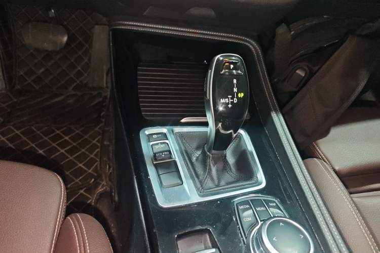 Used BMW 1 Series 2023 120i M Sport Night Edition Gear Lever