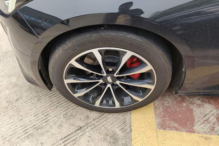 Used Cadillac CT5 2020 Revised Version 28T Luxury Edition Left Front Wheel Hub