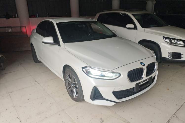 Used BMW 1 Series 2021 120i M Sport Edition Front Right 45 Deg