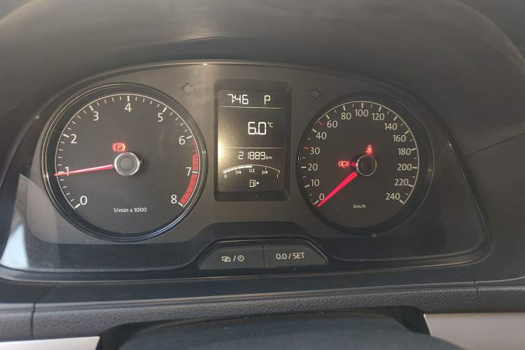 Used Volkswagen Lavida 2013 Revised Classic 1.6L Automatic Fashion Edition