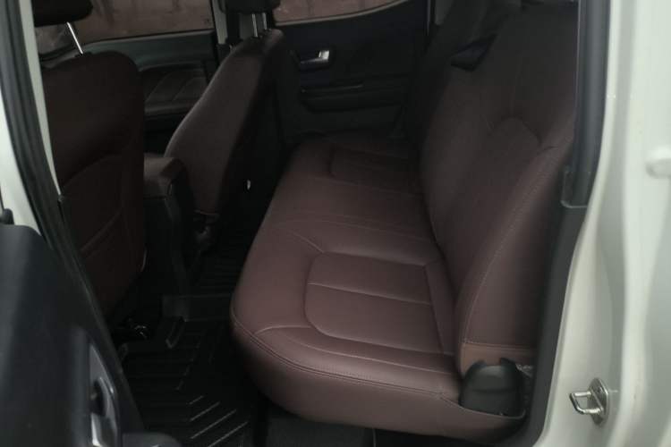 Used Great Wall Wingle 7 2019 2.0T Gasoline Two-Wheel Drive Elite Version China VI Standard Big Double Cabin GW4C20B