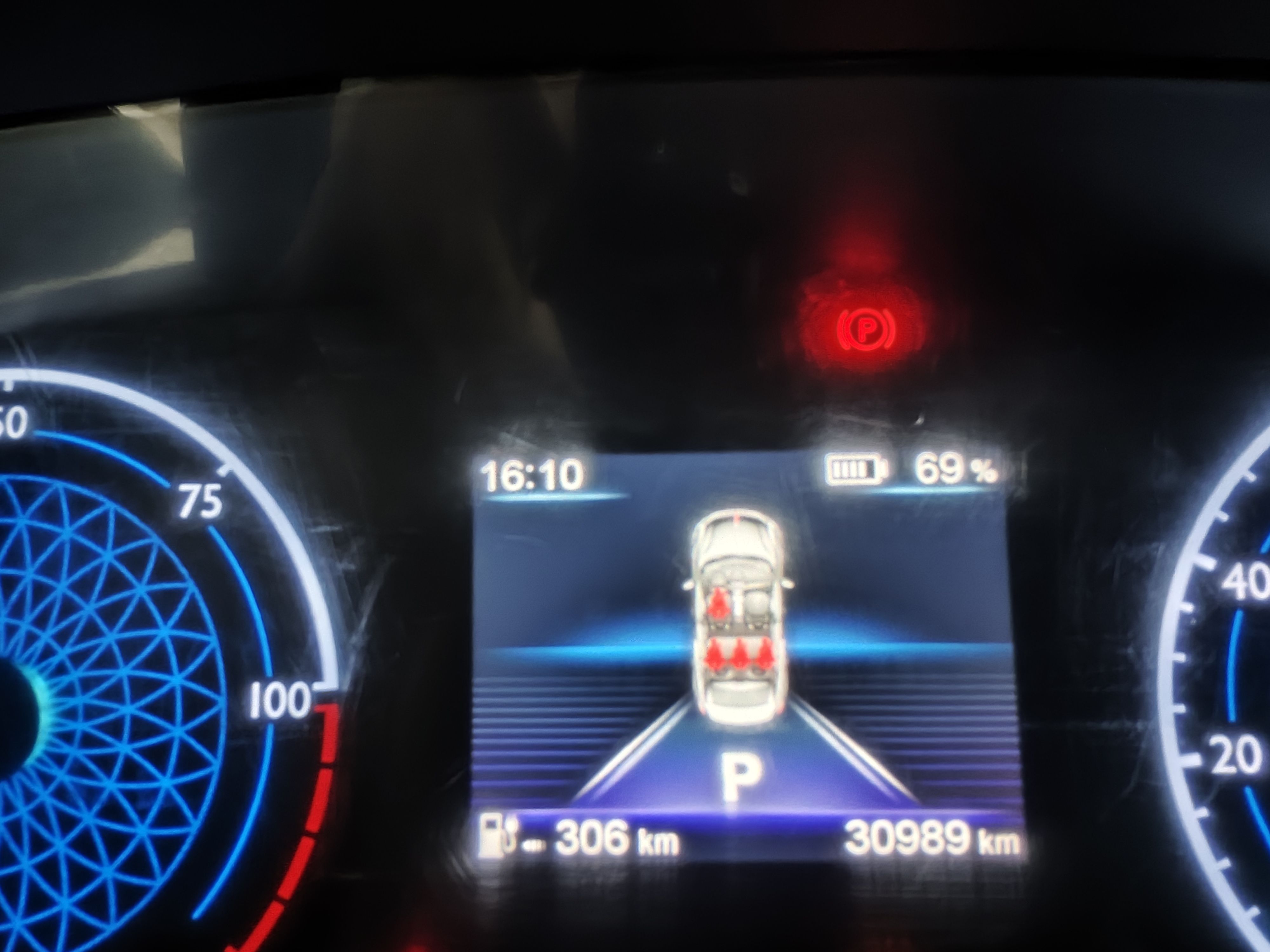 Hongqi E-QM5 2024 450km Range Commuter Version — снимка 14