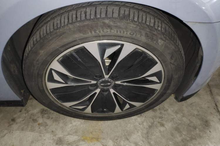 Used BYD Seal 2022 550 km Standard Range Rear-Wheel Drive Prestige Version
