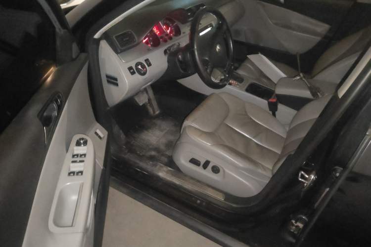 Used Volkswagen Magotan 2011 1.8TSI DSG Luxury Model Driver Seat