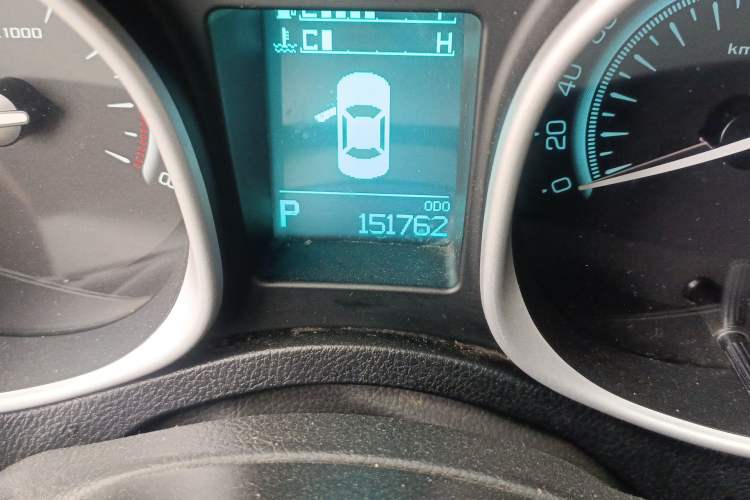 Used GAC Trumpchi GS5 Super 2015 1.8T Automatic Two-Wheel Drive Luxury Edition Odometer Close Up