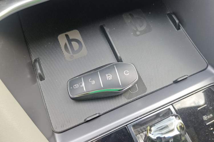 Used BYD Song PLUS New Energy 2023 Champion Edition EV 605KM Flagship PLUS Vehicle Key